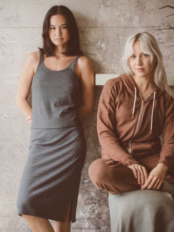 vivía en el tanque de costillas del salón negro Z44ZX769 ropa mujer